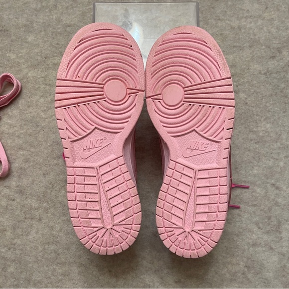 Nike Dunk Low in Triple Pink with 2 color laces DH9767-600 Big Girls Size 6